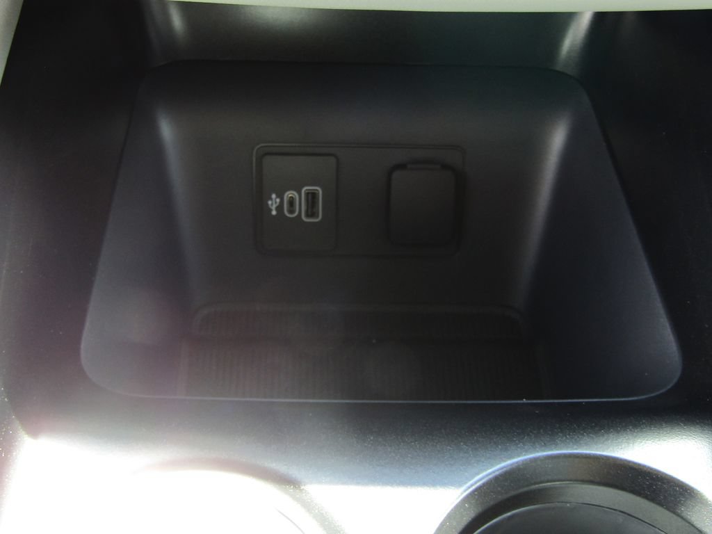 New 2026 Ford Explorer Active w/ Active Comfort Package AWD/4WD image 31