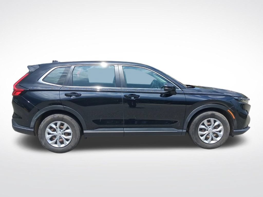 Used 2023 Honda CR-V LX image 4