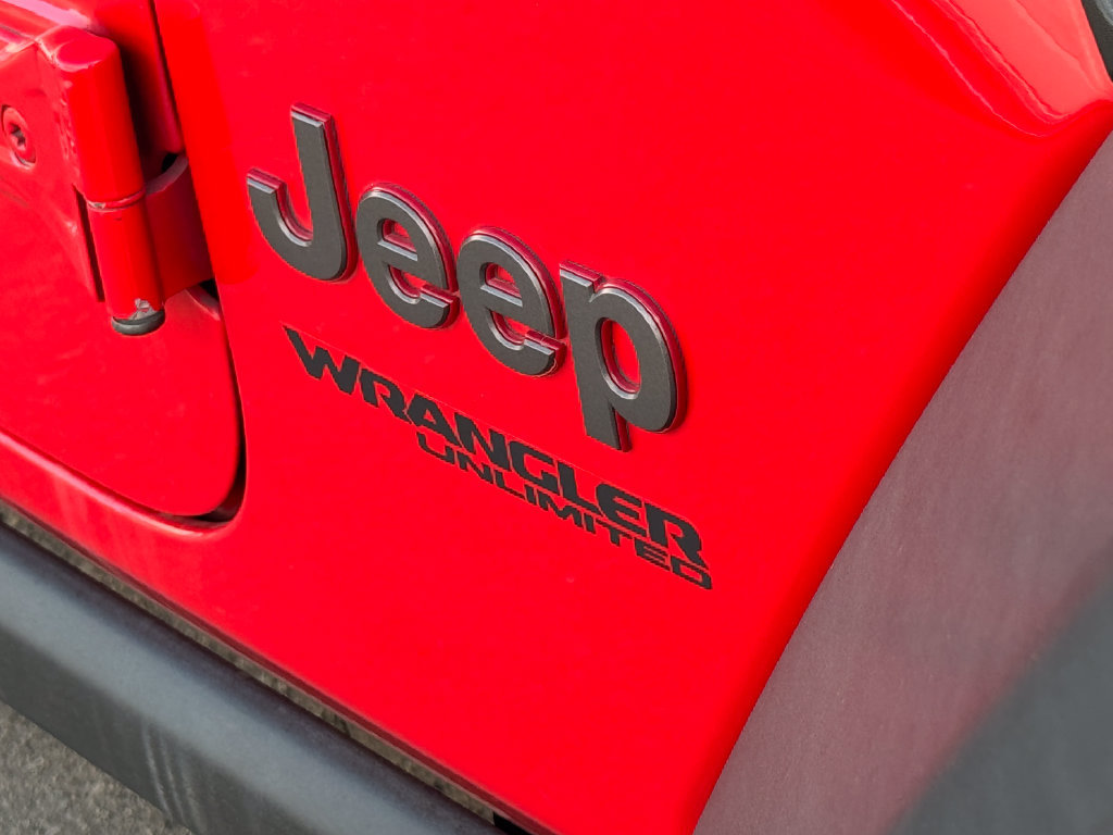 Used 2021 Jeep Wrangler Unlimited Rubicon AWD/4WD image 18