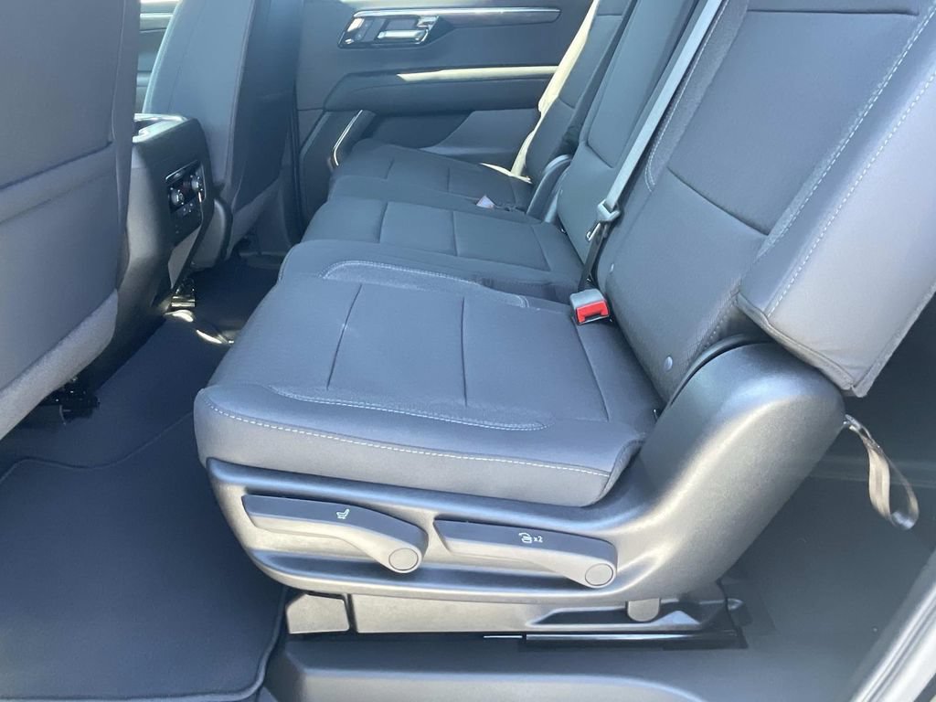 New 2026 Chevrolet Suburban LS w/ Max Trailering Package AWD/4WD image 13