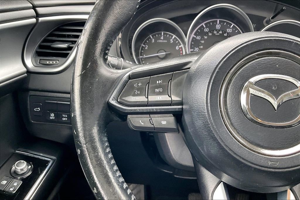 Used 2018 MAZDA CX-9 Touring image 10