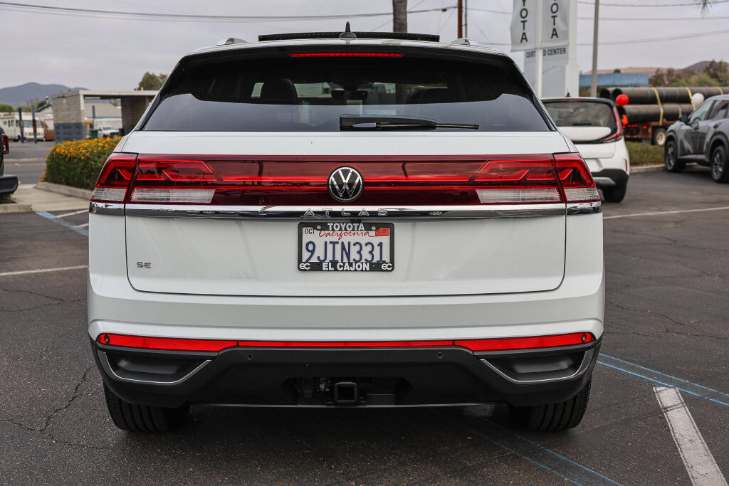 Used 2024 Volkswagen Atlas Cross Sport SE FWD image 21