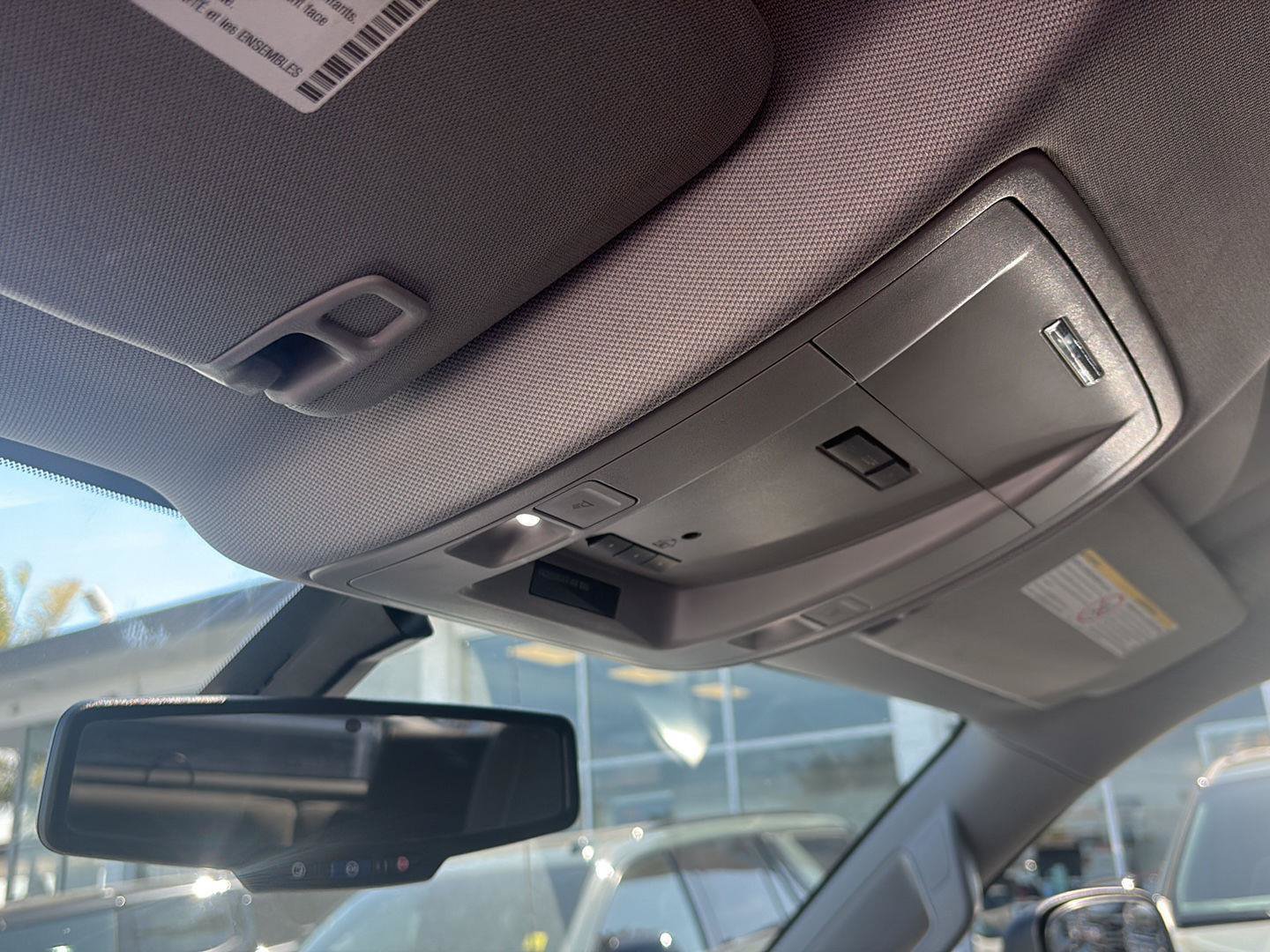 Used 2015 GMC Sierra 2500 SLE AWD/4WD image 18