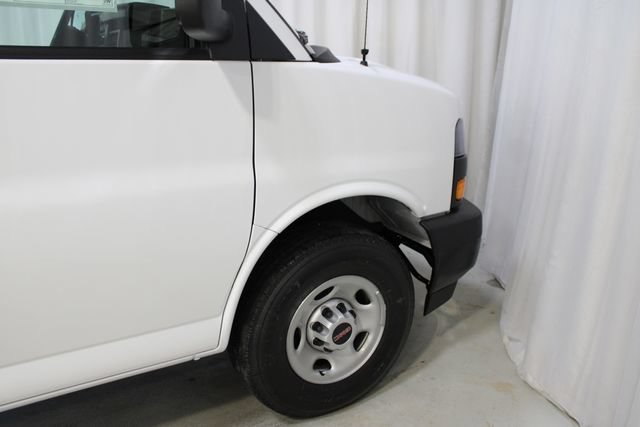 New 2026 GMC Savana 2500 w/ Driver Convenience Package RWD image 35