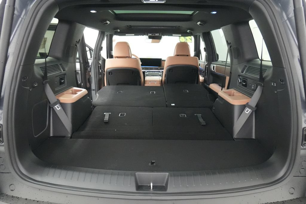 New 2026 Hyundai Santa Fe Limited AWD/4WD image 32