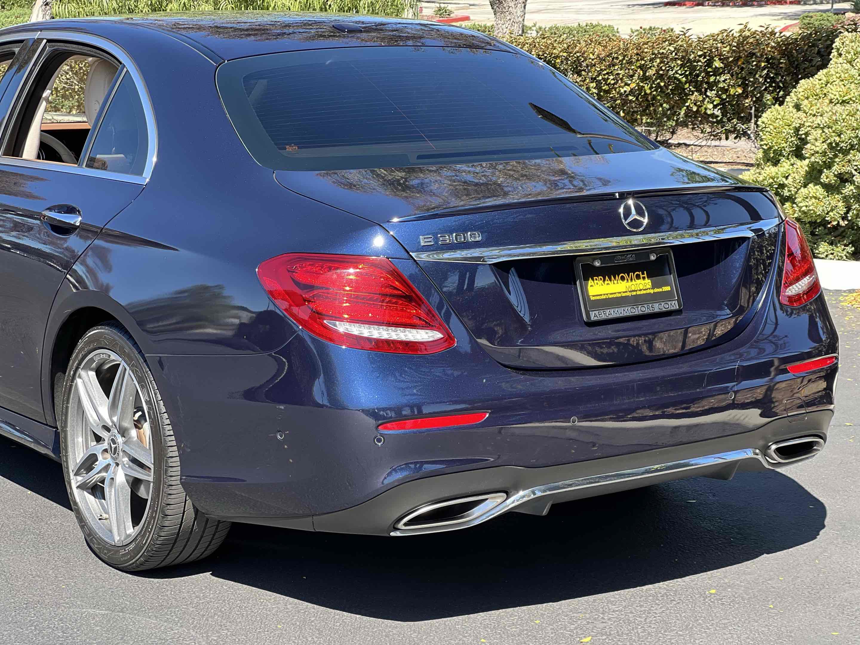 Used 2017 Mercedes-Benz E 300 image 51