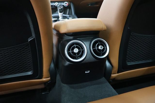 Used 2019 Alfa Romeo Giulia AWD w/ Cold Weather Package image 28