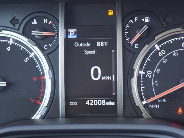 Used 2024 Toyota 4Runner TRD Off-Road Premium AWD/4WD image 23