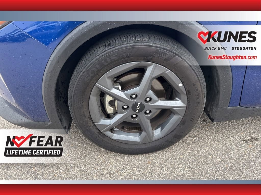 Used 2025 Kia K4 LXS image 16