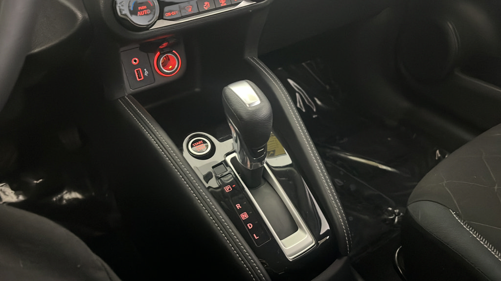 Used 2019 Nissan Kicks SV FWD image 22