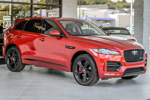 Used 2018 Jaguar F-PACE R-Sport image 4