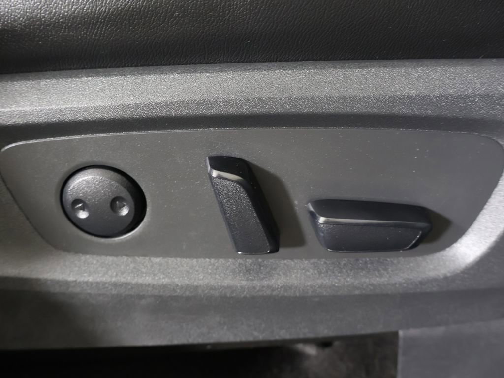 Used 2023 Nissan Pathfinder SL w/ SL Premium Package image 39