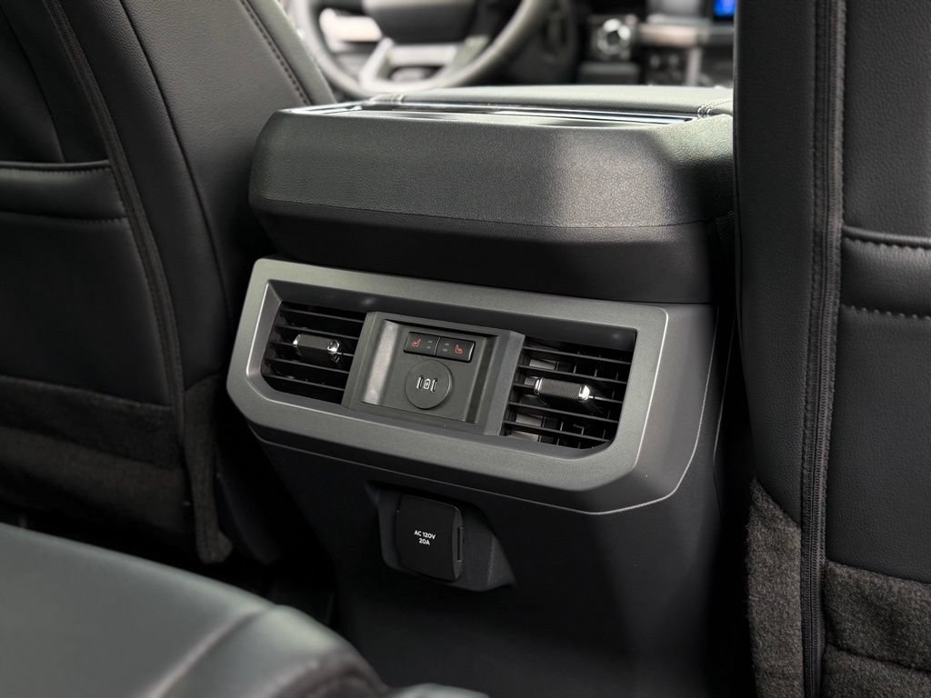 New 2026 Ford F350 Lariat w/ Black Appearance Package AWD/4WD image 21