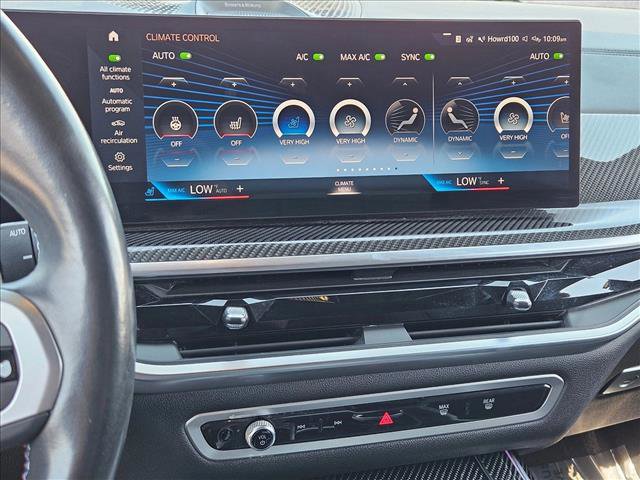 Used 2023 BMW X7 M60i image 14