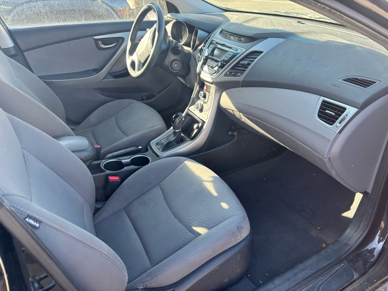 Used 2016 Hyundai Elantra SE image 5