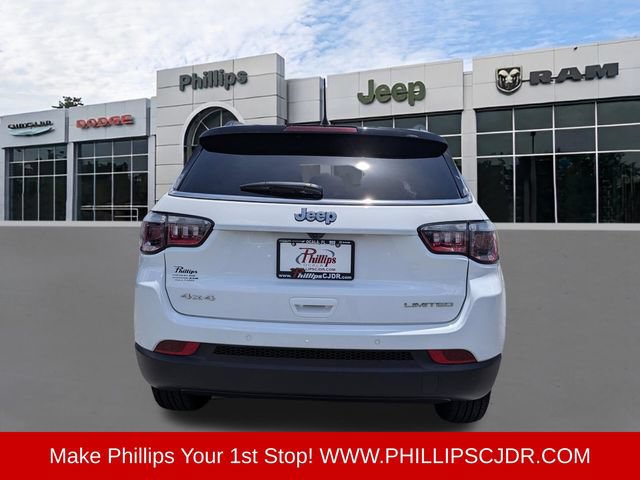 Used 2025 Jeep Compass Limited AWD/4WD image 4