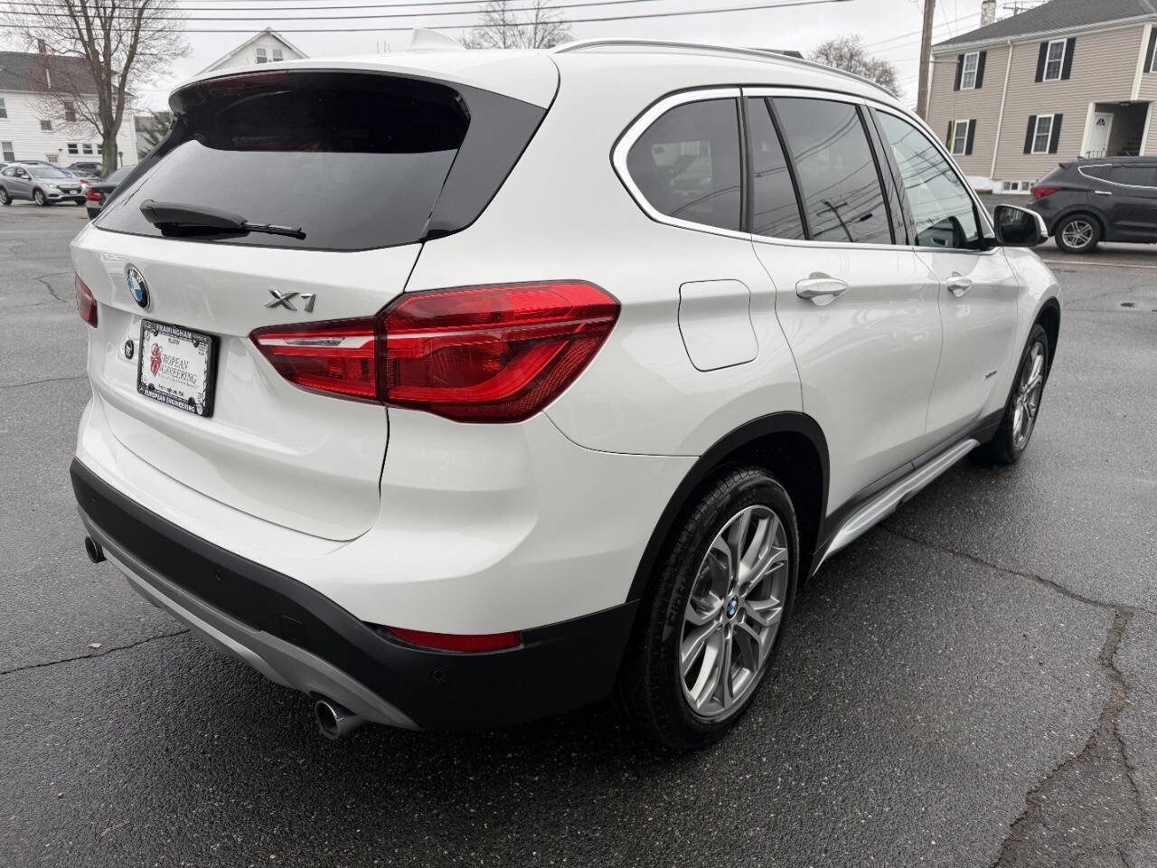 Used 2017 BMW X1 xDrive28i AWD/4WD image 9