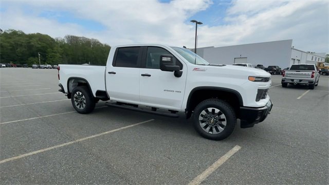 New 2025 Chevrolet Silverado 2500 Custom w/ Custom Value Package image 2
