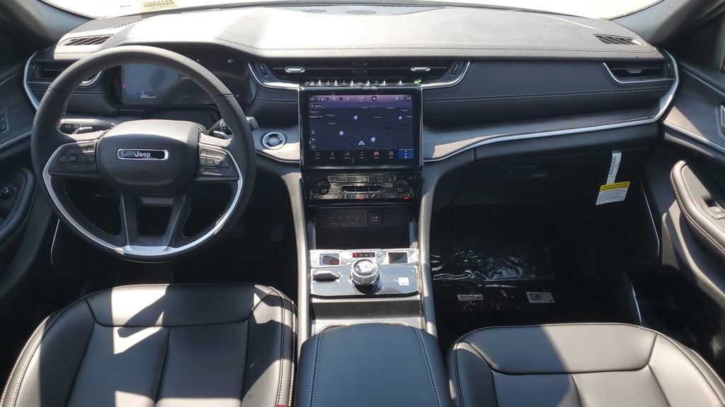 New 2025 Jeep Grand Cherokee L Limited w/ Black Appearance Package image 11