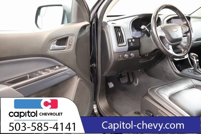 Used 2022 Chevrolet Colorado Z71 w/ Z71 Midnight Edition AWD/4WD image 9