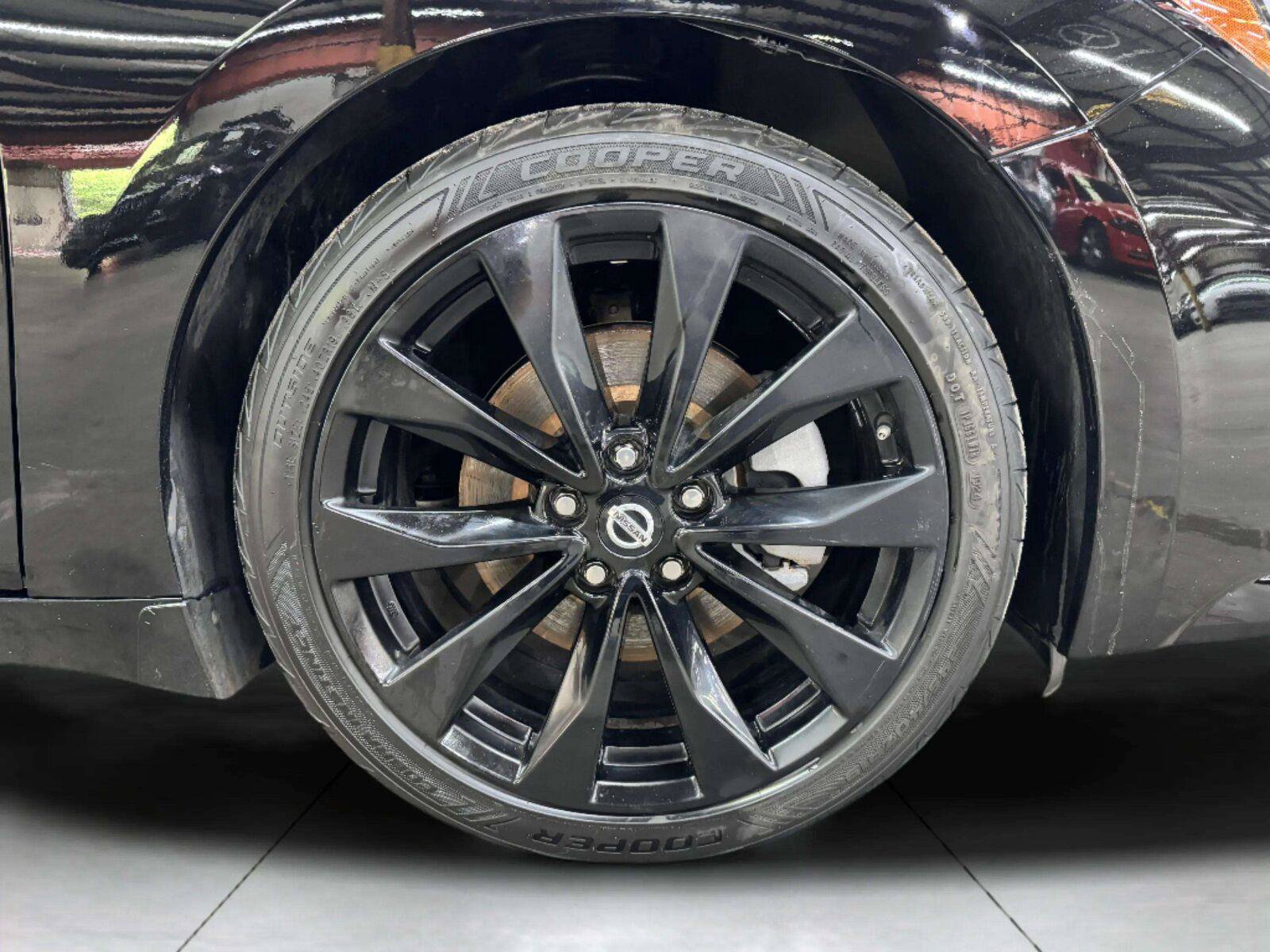 Used 2021 Nissan Maxima SR w/ Sport Mat Group FWD image 67