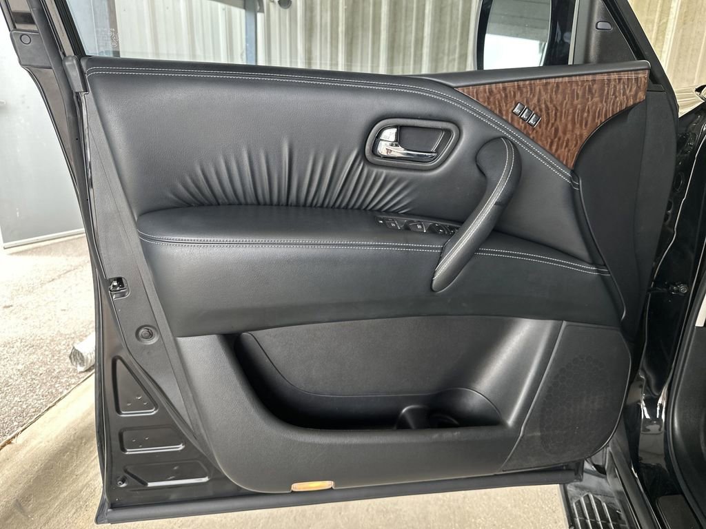 Used 2020 Nissan Armada SL w/ Premium Package image 11