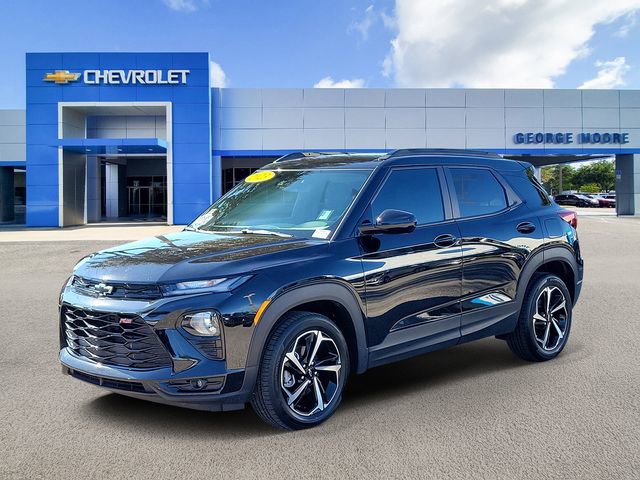 Certified 2023 Chevrolet TrailBlazer RS w/ Convenience Package image 2