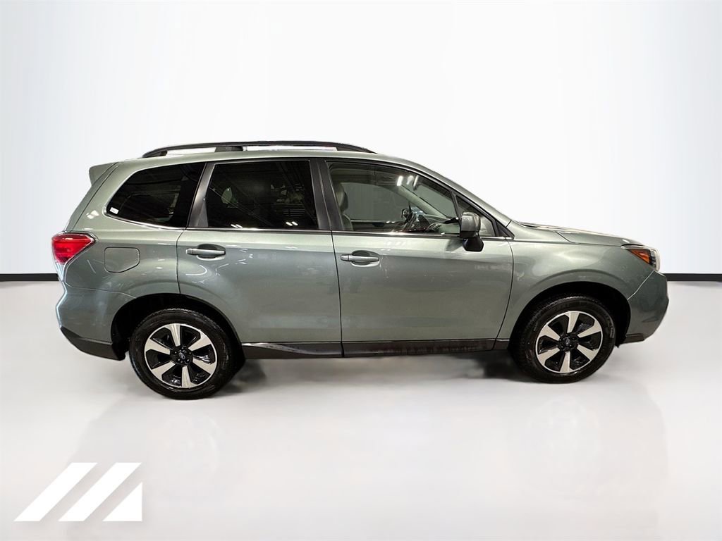 Used 2017 Subaru Forester 2.5i Limited w/ Popular Package #2 image 4