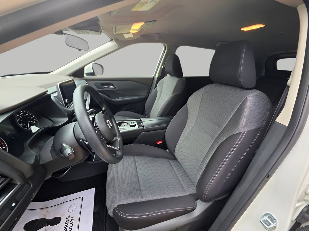 Used 2023 Nissan Rogue SV AWD/4WD image 17