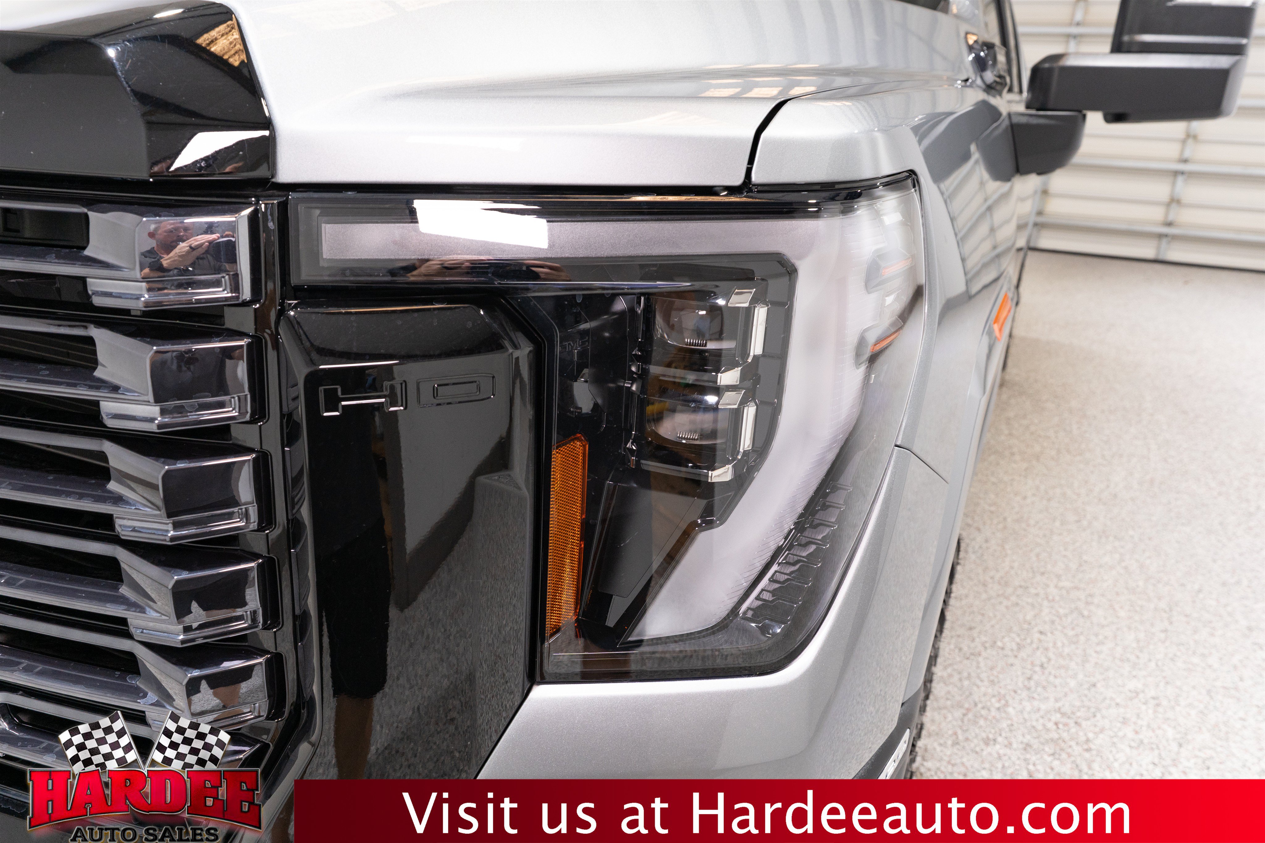 Used 2025 GMC Sierra 2500 Denali Ultimate AWD/4WD image 8