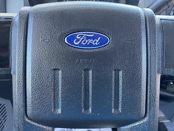 Used 2014 Ford F550 2WD Regular Cab Super Duty image 19