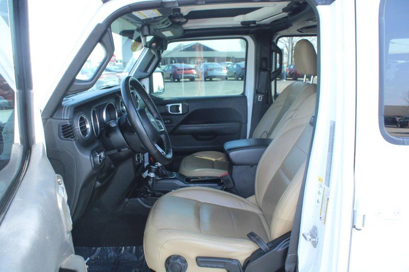 Used 2018 Jeep Wrangler Unlimited Sahara image 8