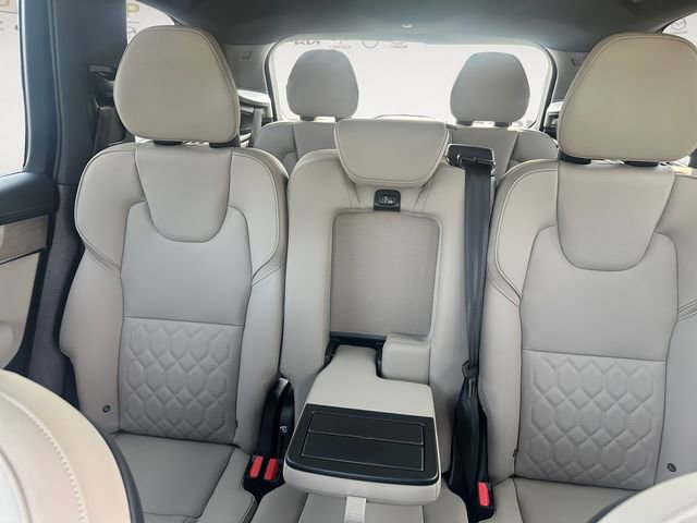 New 2025 Volvo XC90 T8 Core w/ Climate Package image 13