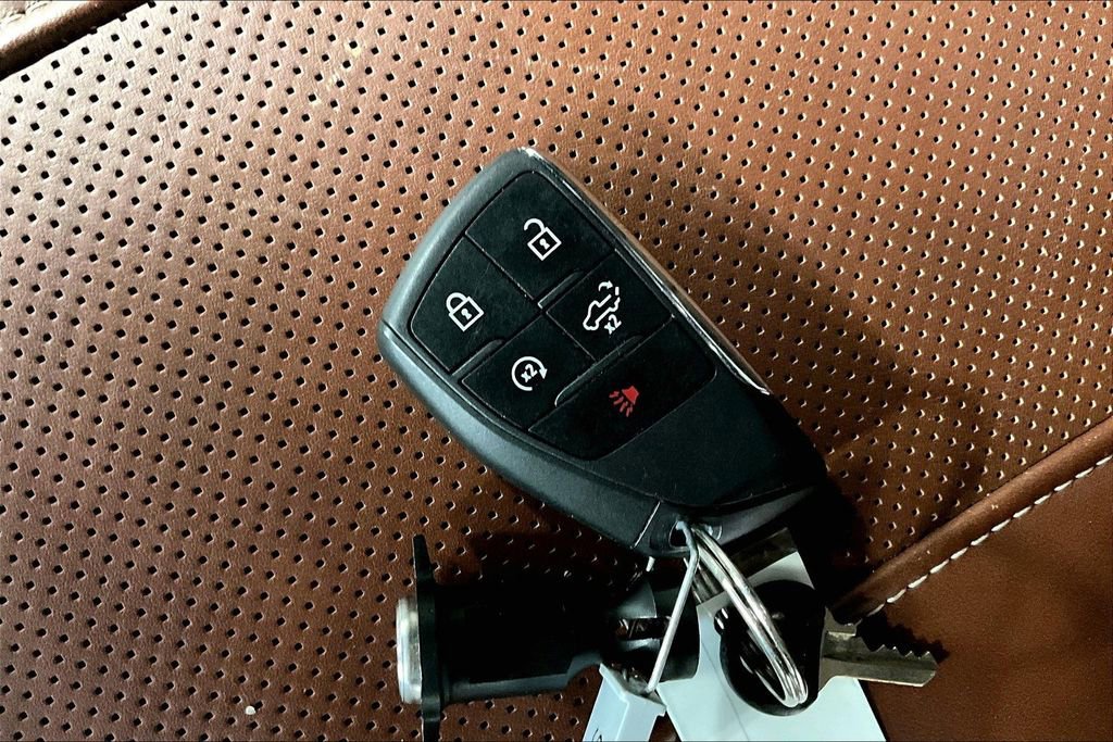 Used 2023 GMC Sierra 1500 Denali Ultimate image 12