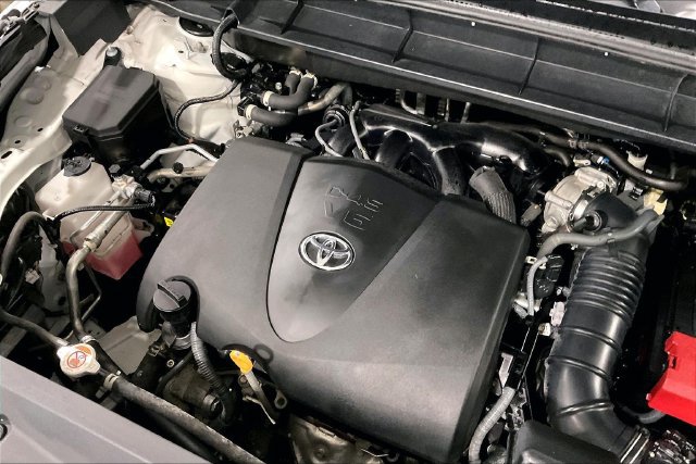 Used 2022 Toyota Highlander Limited AWD/4WD image 37