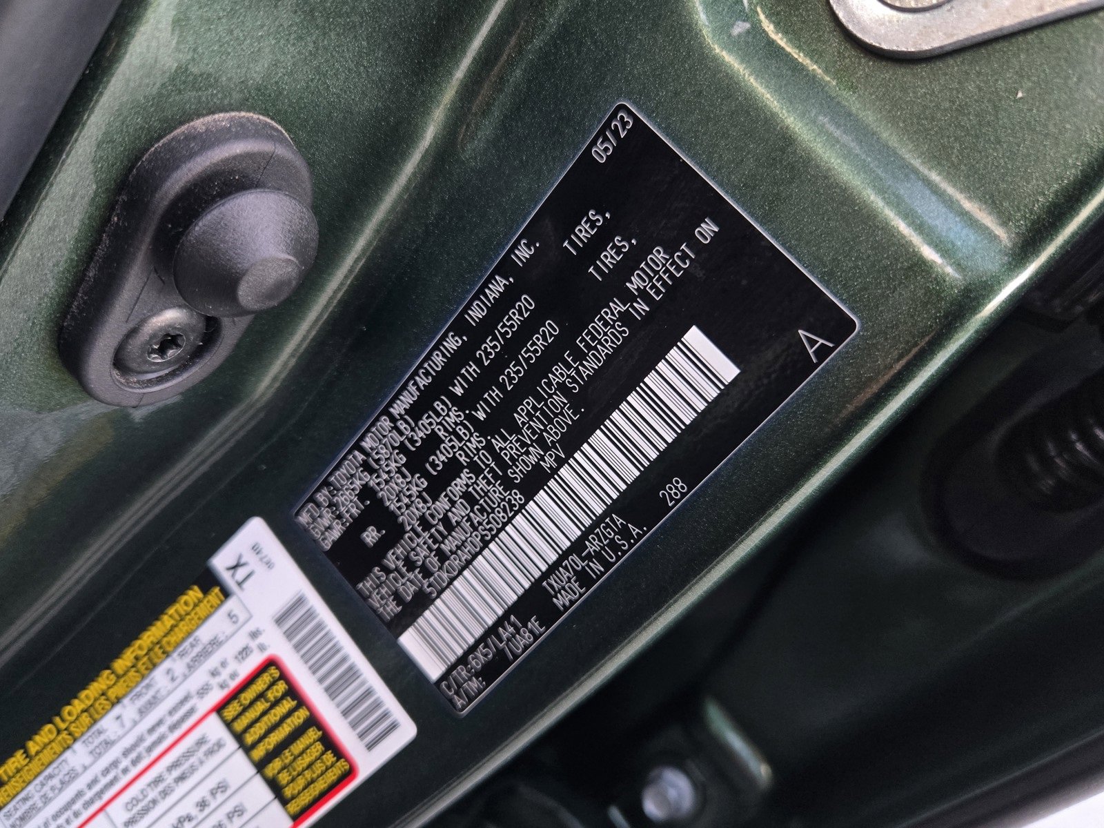 Used 2023 Toyota Highlander Platinum image 30