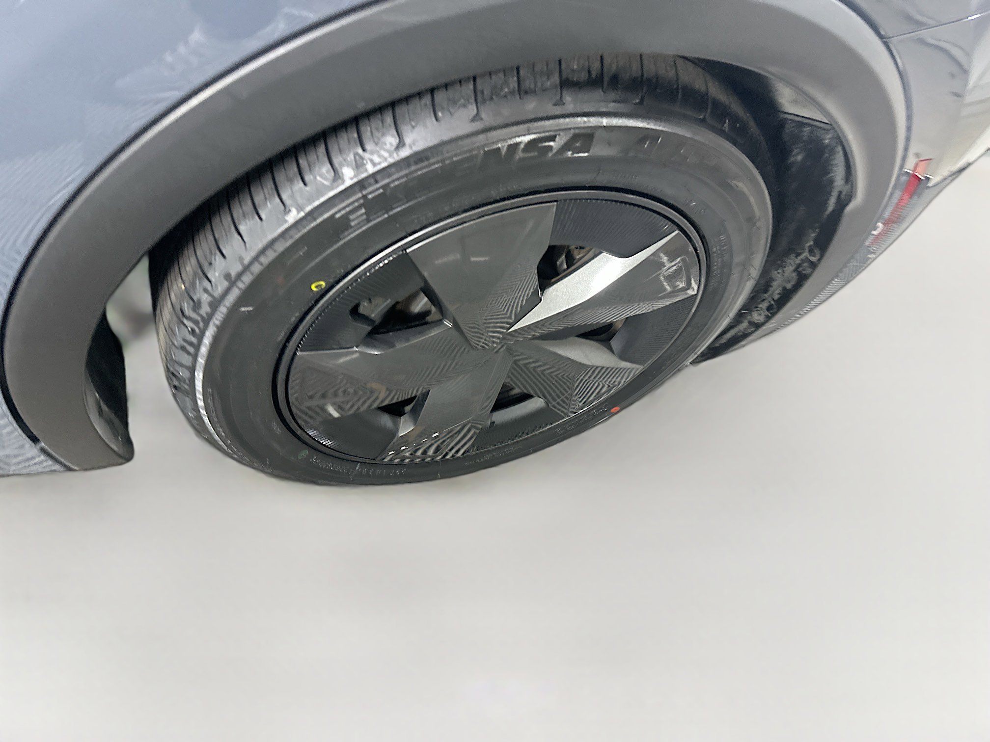 Used 2024 Toyota Prius LE image 11