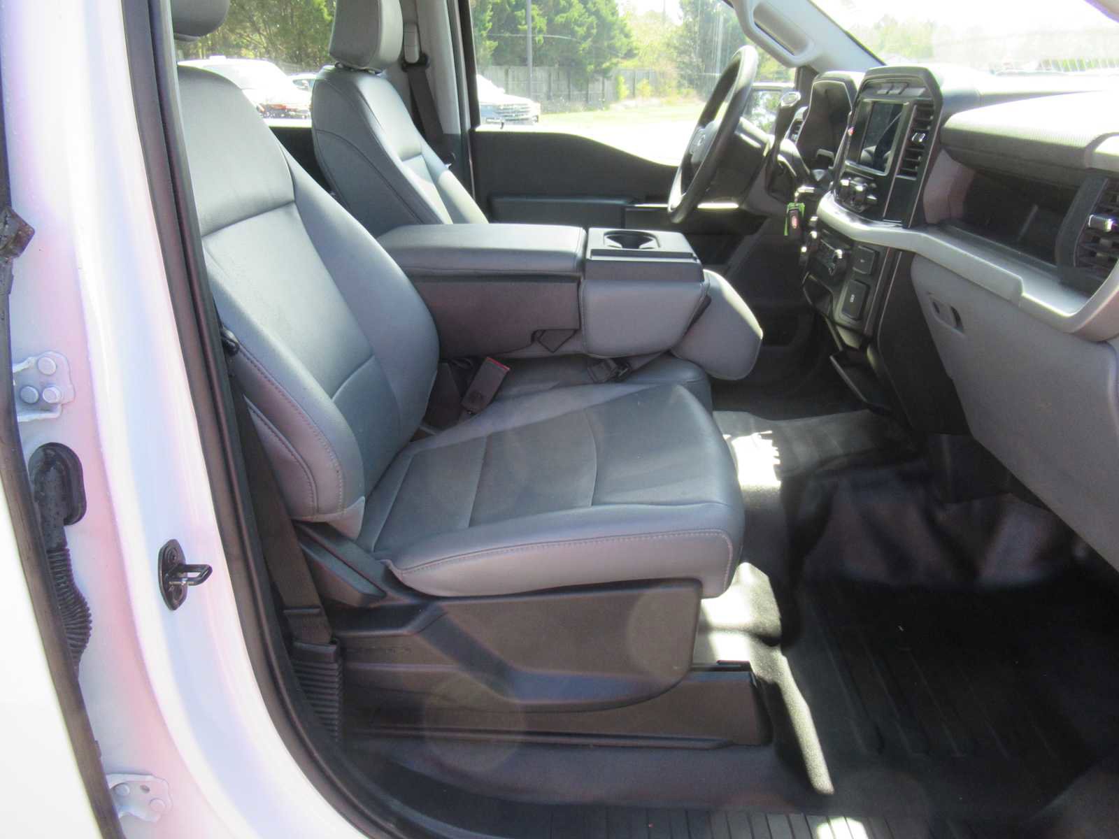 Used 2022 Ford F150 XL w/ Trailer Tow Package image 13