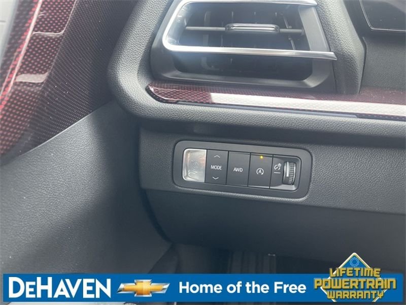 New 2026 Chevrolet Traverse RS w/ LPO, Floor Liner Package AWD/4WD image 18