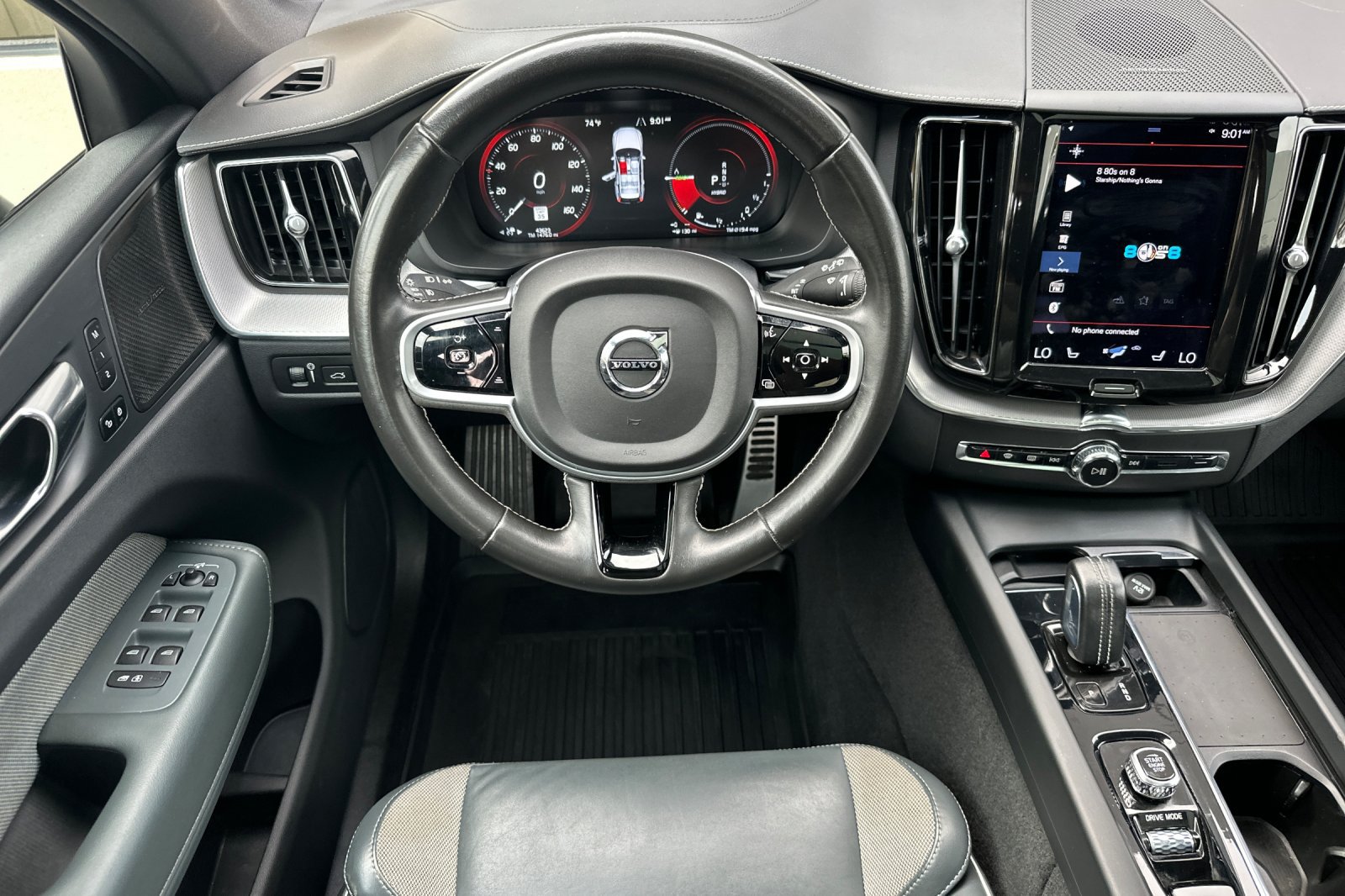 Used 2021 Volvo XC60 T8 R-Design w/ Advanced Package AWD/4WD image 16