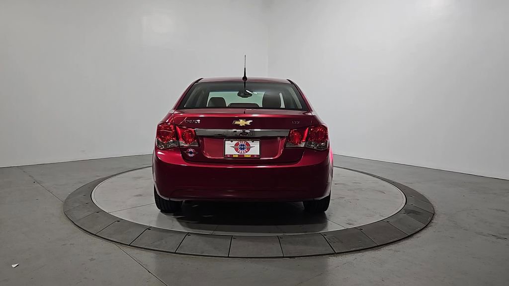 Used 2011 Chevrolet Cruze LTZ image 4