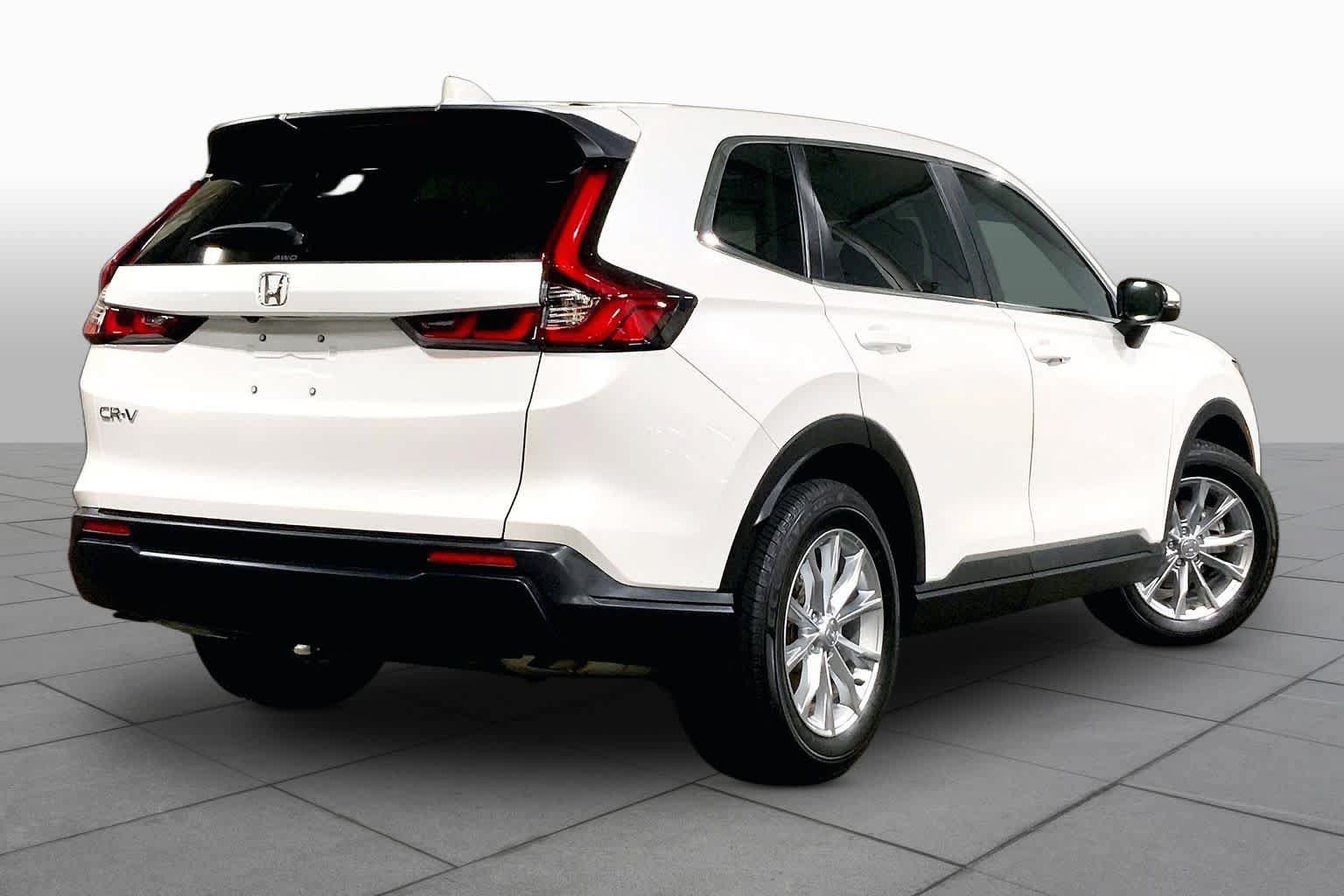 Used 2025 Honda CR-V EX image 13
