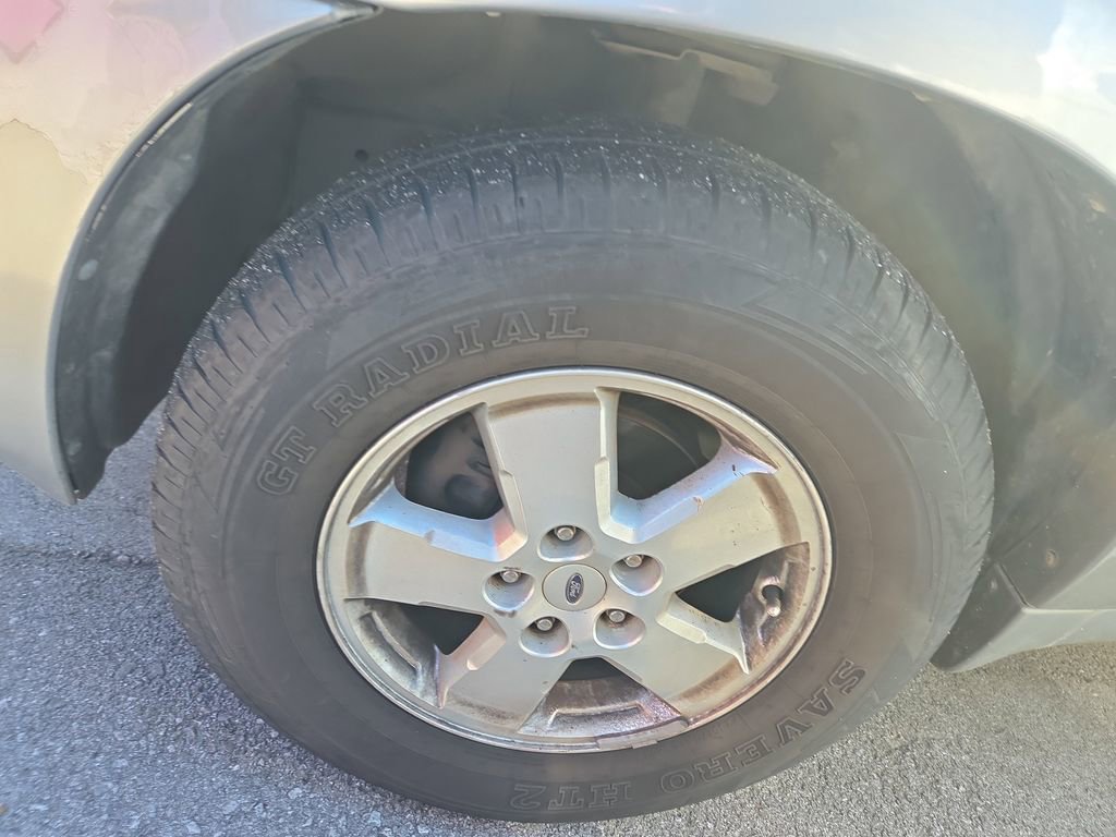 Used 2002 MAZDA Tribute ES image 9