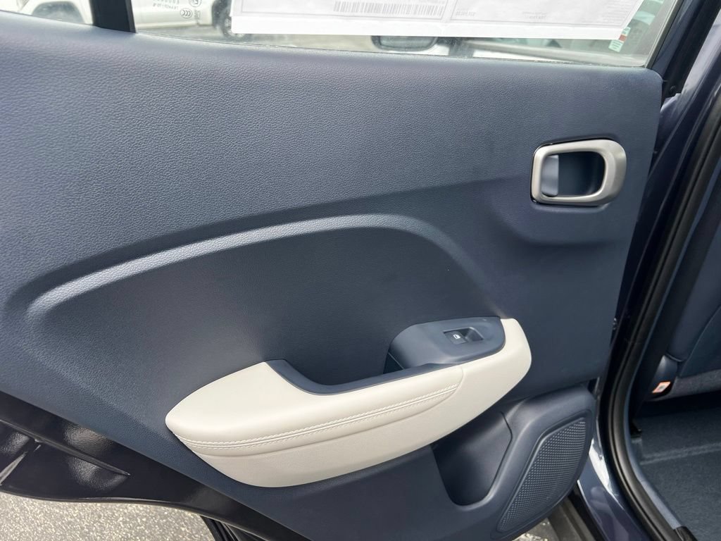 New 2026 Hyundai Venue SEL FWD image 31