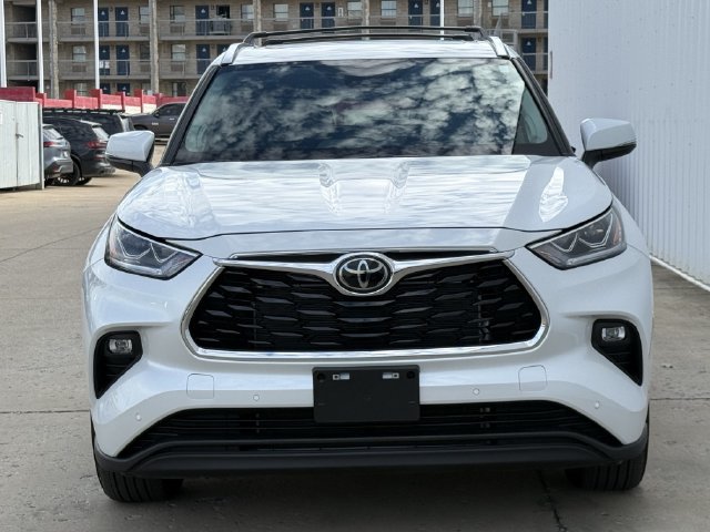 Used 2026 Toyota Highlander Limited AWD/4WD image 7