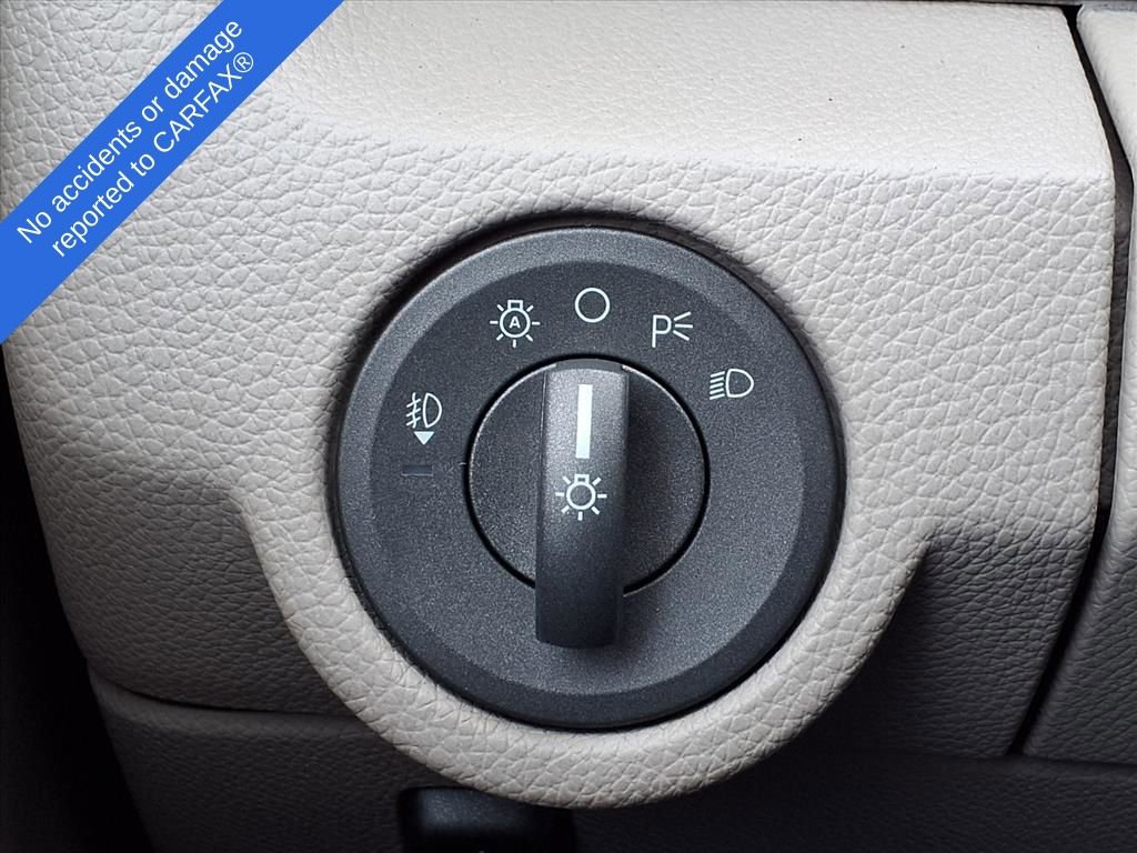 Used 2014 Lincoln Navigator Base image 28