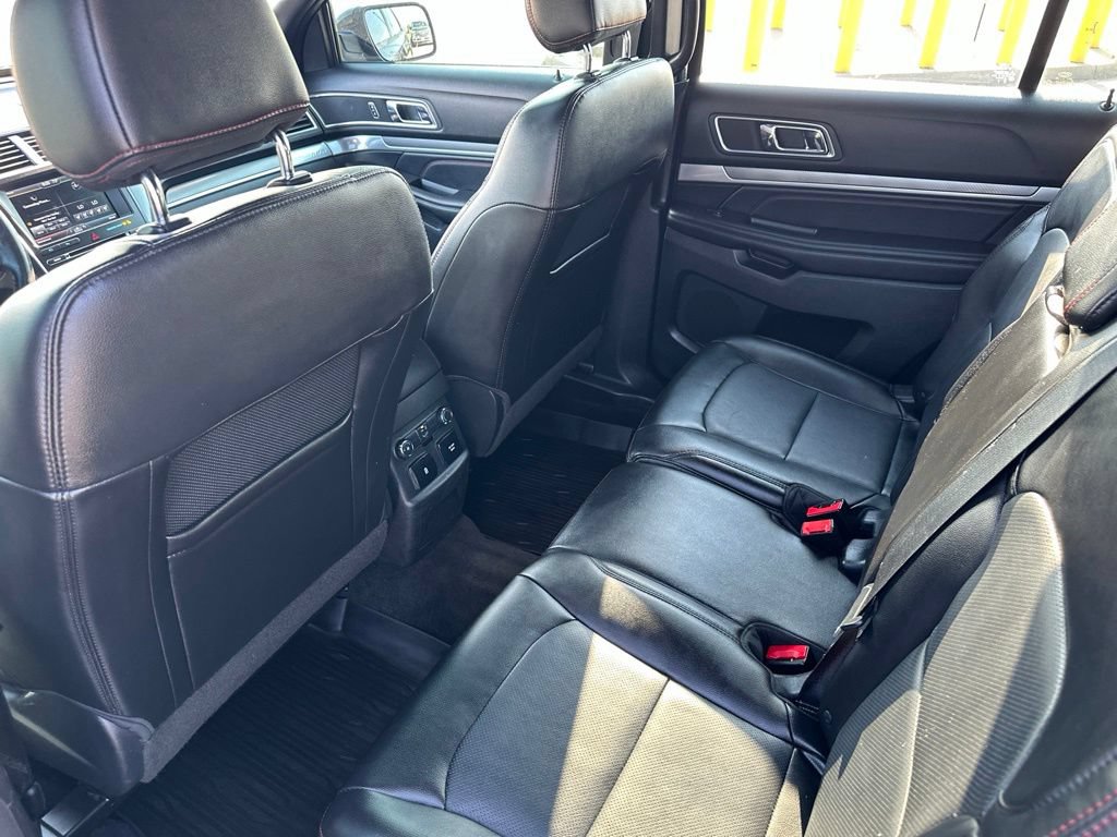 Used 2016 Ford Explorer Sport w/ Equipment Group 401A AWD/4WD image 19