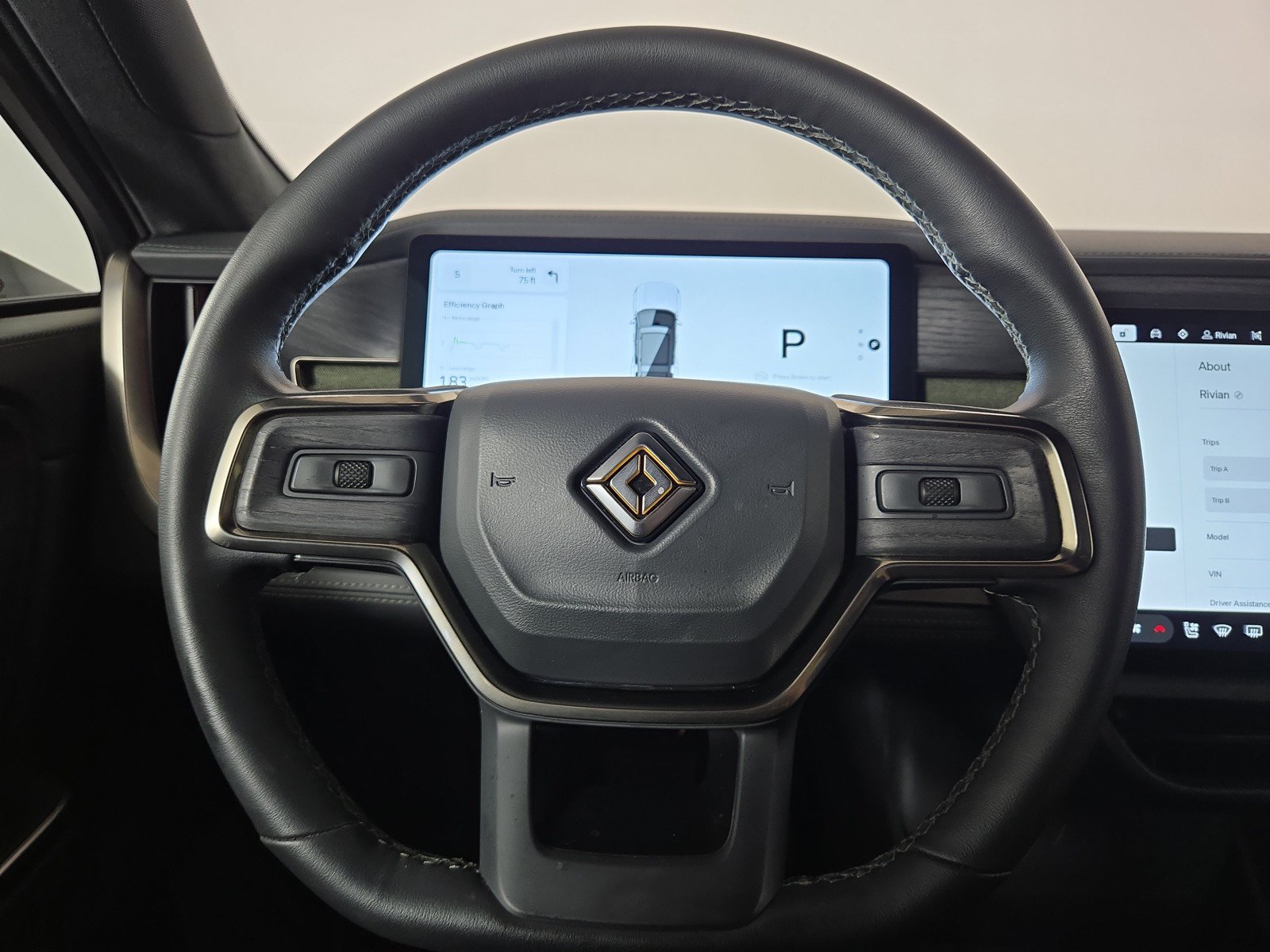 Used 2025 Rivian R1S Adventure AWD/4WD image 28