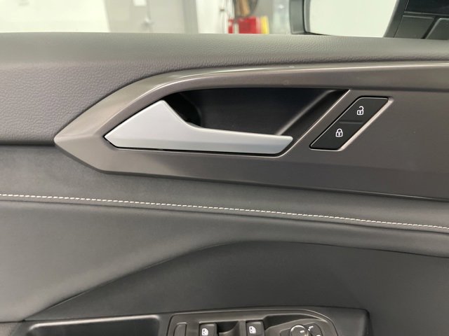 New 2026 Volkswagen Taos SE image 27
