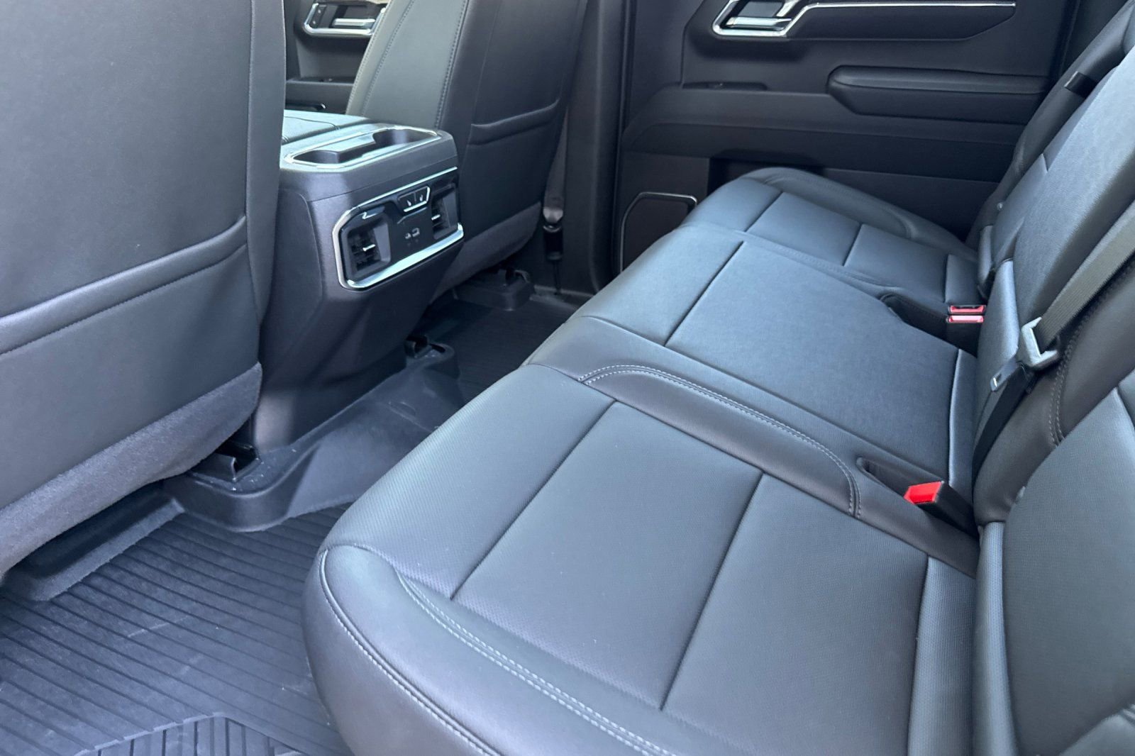 New 2026 Chevrolet Silverado 1500 LTZ w/ LTZ Premium Package AWD/4WD image 11